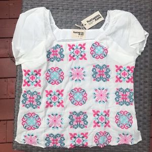 NWT Savanna Jane beautiful embroidered top Size L